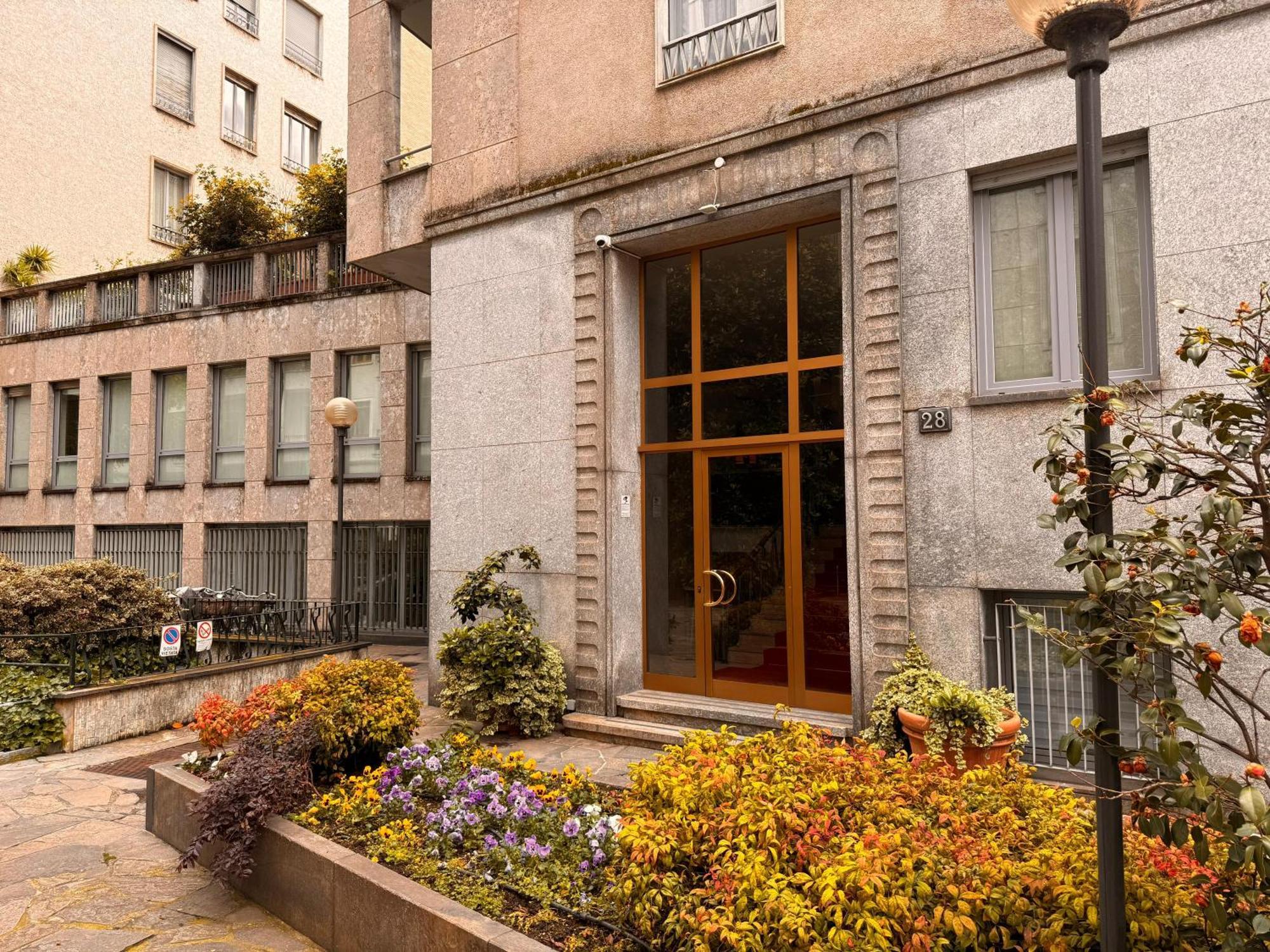 San Babila Design Apartment R&R Mailand Exterior foto